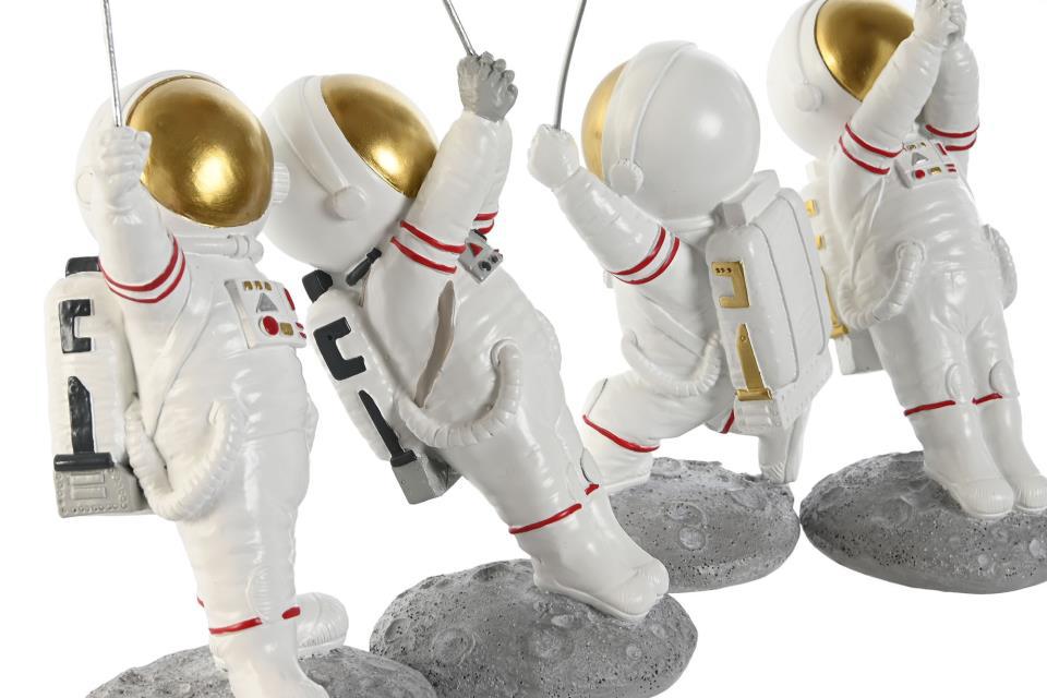 FIGURA ASTRONAUTA CON PLANETAS SURTIDOS - Imagen 4